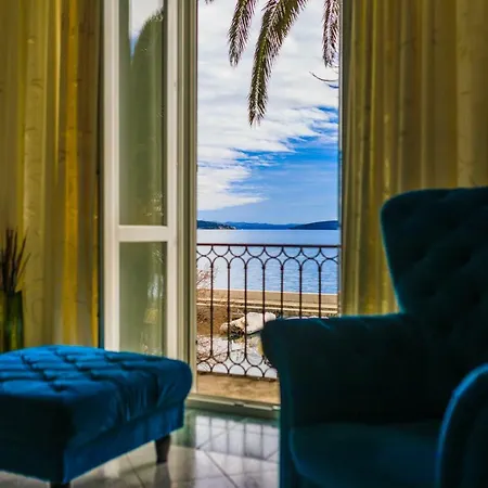 Holiday home Obrov