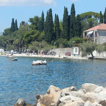 Obrov Kastela
